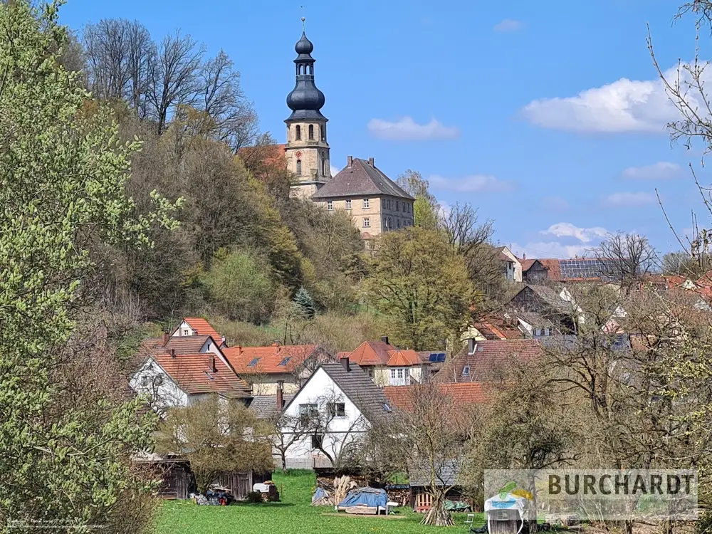 Trebgast Kirche von Lindauer Straße