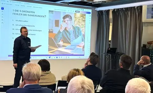 Frank Kühn von MF Berliner Bauausführung ordnete beim ExpertenTalk „Sanierung, Heizung, An- und Umbau“ by Burchardt Immobilien am 23. April 2026 die bauliche Seite ein.