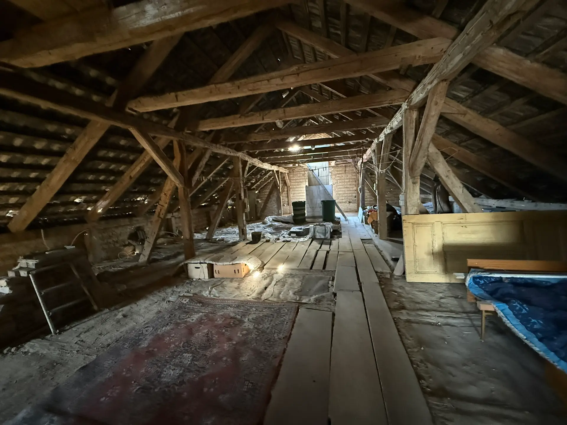 unausgebautes Dachgeschoss