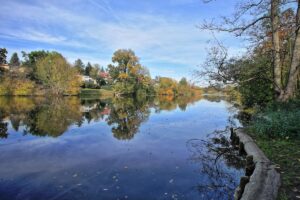 Idyllisch und ganz nah: der Hermsdorfer See